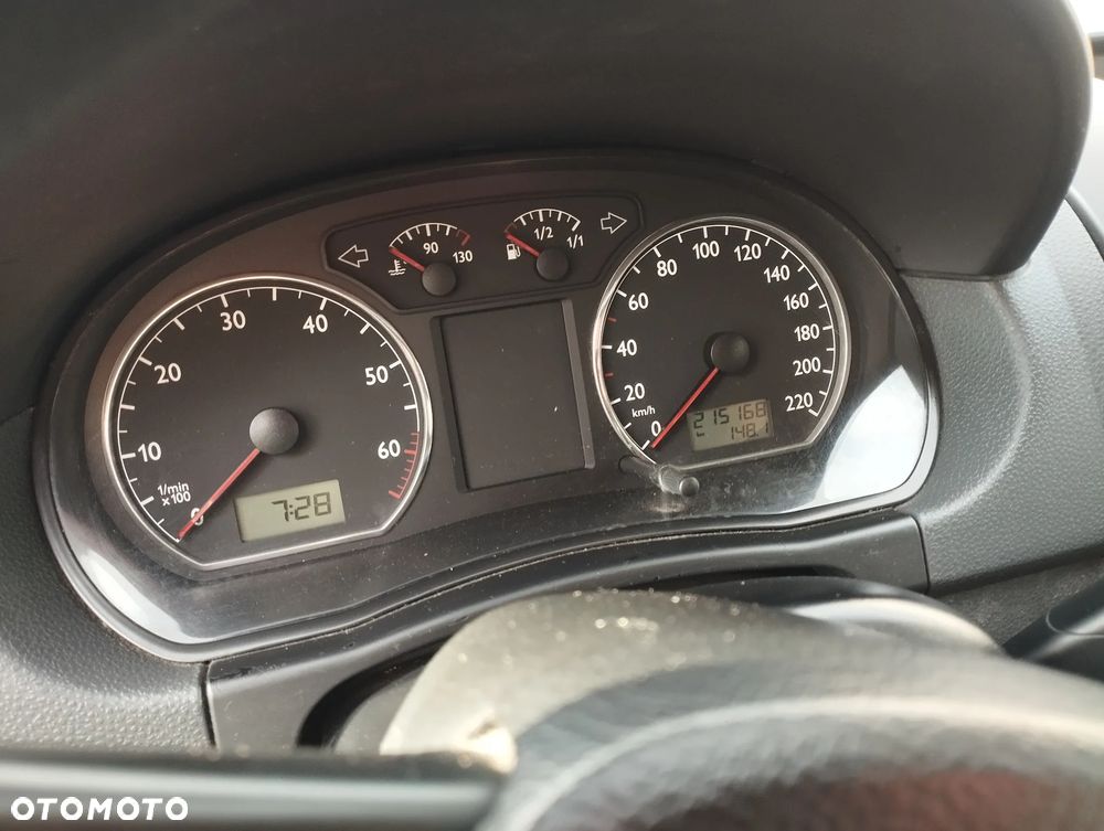 Volkswagen Polo - 4