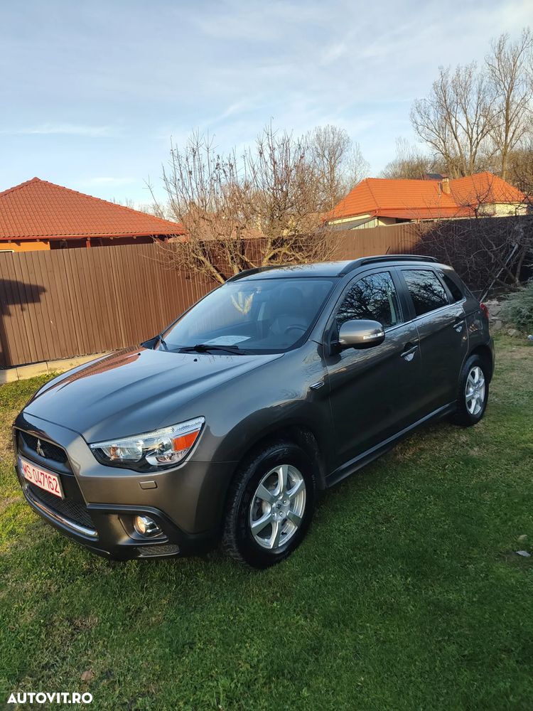 Mitsubishi ASX 1.8 DI-D 4WD Instyle - 1