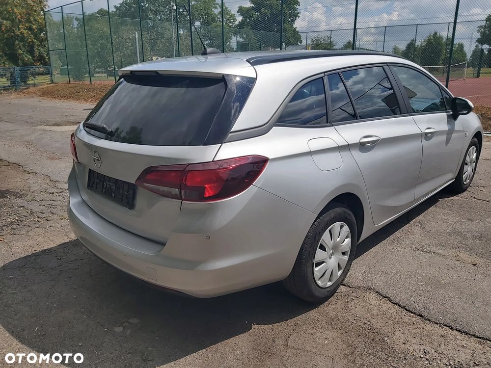 Opel Astra 1.5 D Start/Stop Business Edition - 4