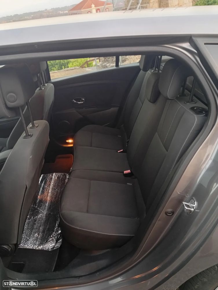 Renault Mégane Sport Tourer 1.5 dCi Dynamique S - 18