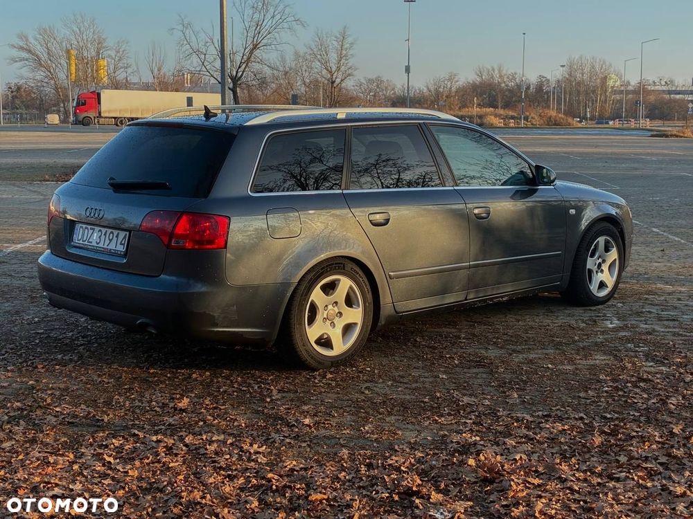 Audi A4 Limousine - 3