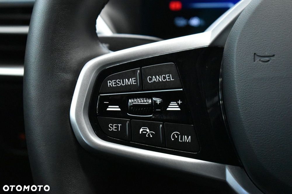 BMW i4 - 14