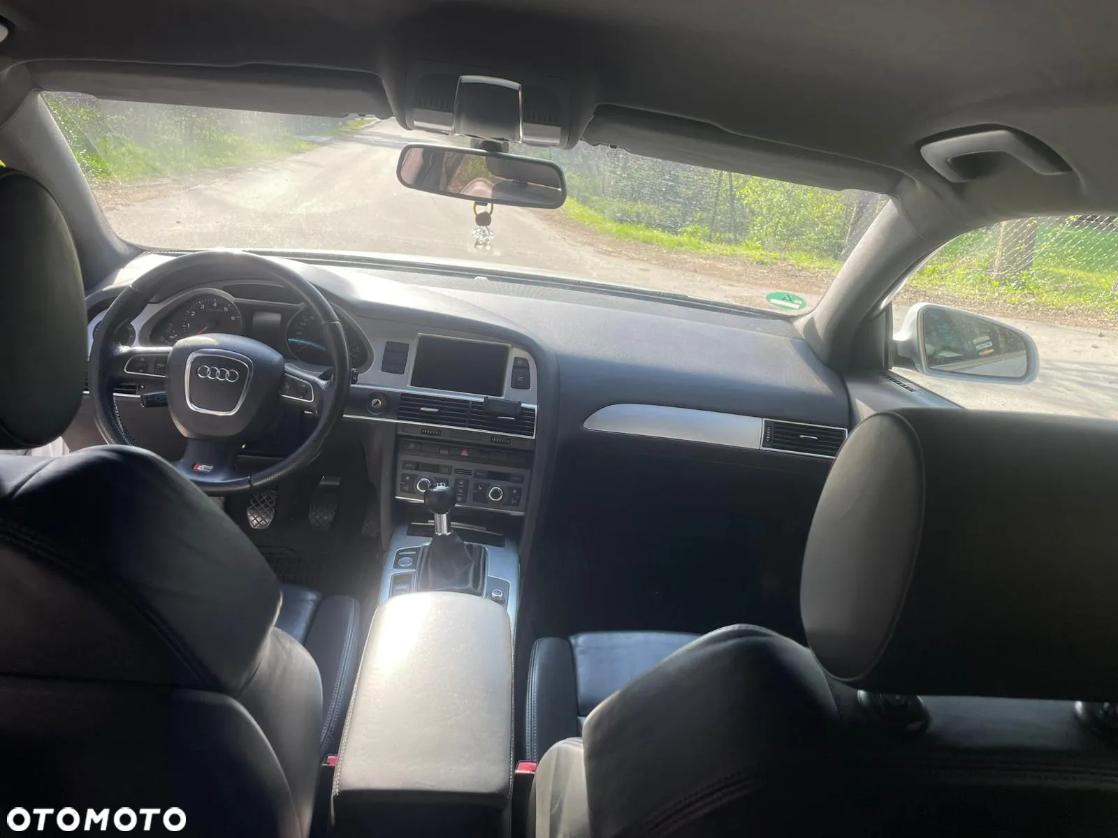 Audi A6 2.4 - 19