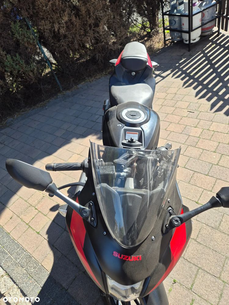 Suzuki GSX - 4