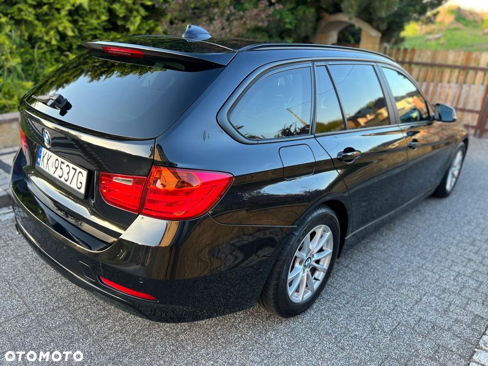 BMW Seria 3 318d - 3