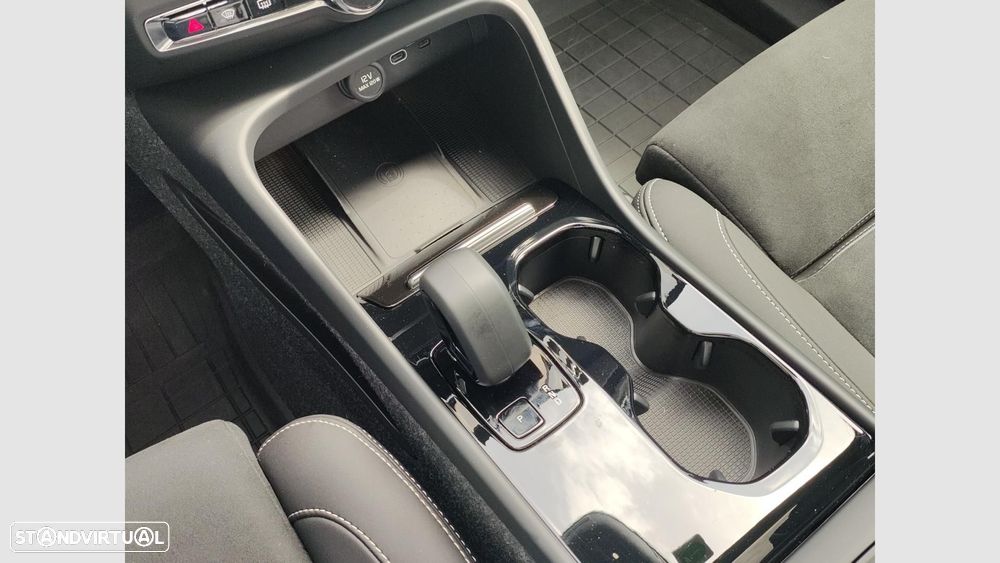 Volvo EC40 82 kWh Twin Motor Performance Black Edition - 21