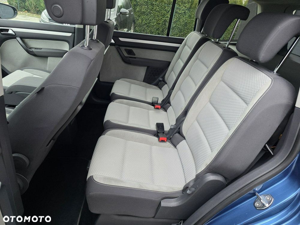 Volkswagen Touran 2.0 TDI DPF DSG Cross - 7