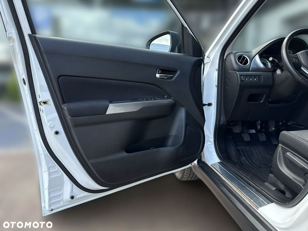 Suzuki Vitara 1.4 Boosterjet Premium 2WD - 24