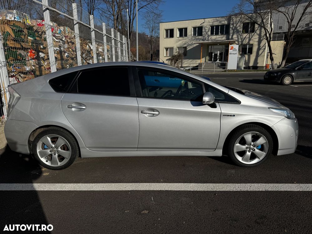 Toyota Prius - 6