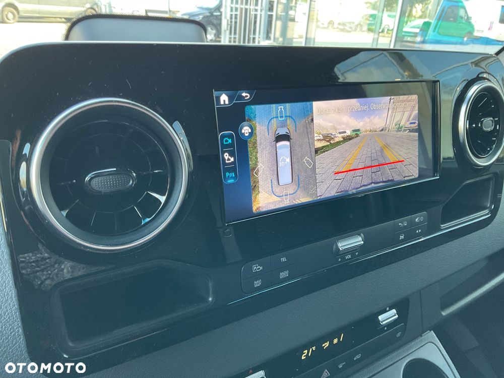 Mercedes-Benz Sprinter 319 - 25