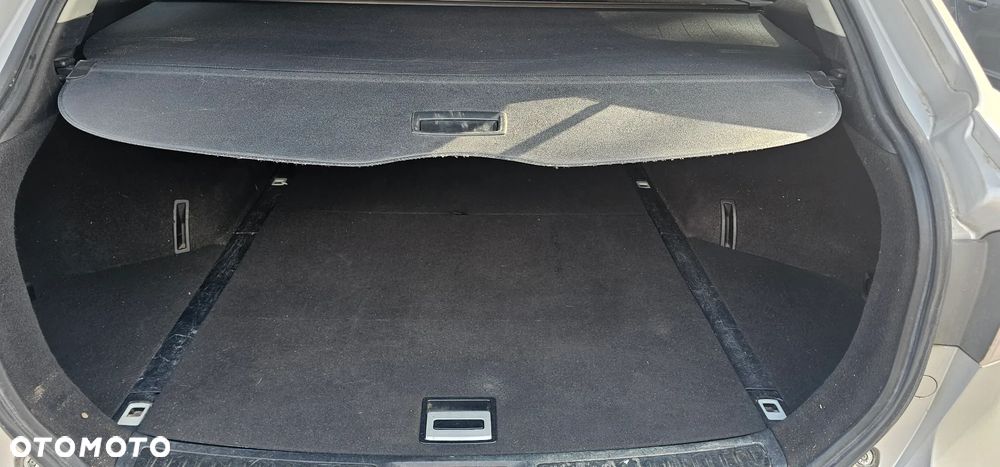 Toyota Avensis 2.0 D-4D Sol - 22