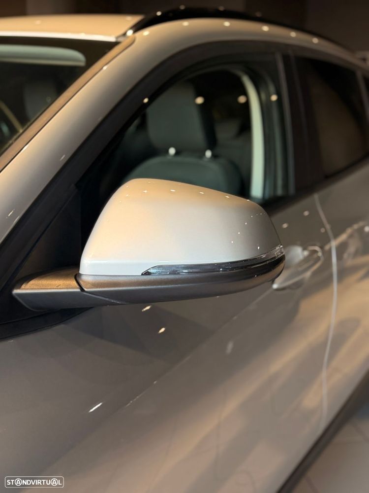 BMW X2 sDrive18d - 11