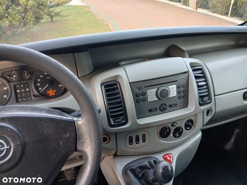 Opel VIVARO - 13
