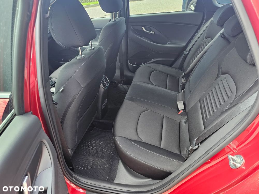 Hyundai i30 1.5 T-GDI 48V Smart - 12