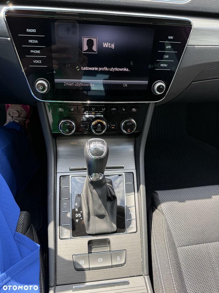 Skoda Superb 2.0 TSI Style DSG - 19