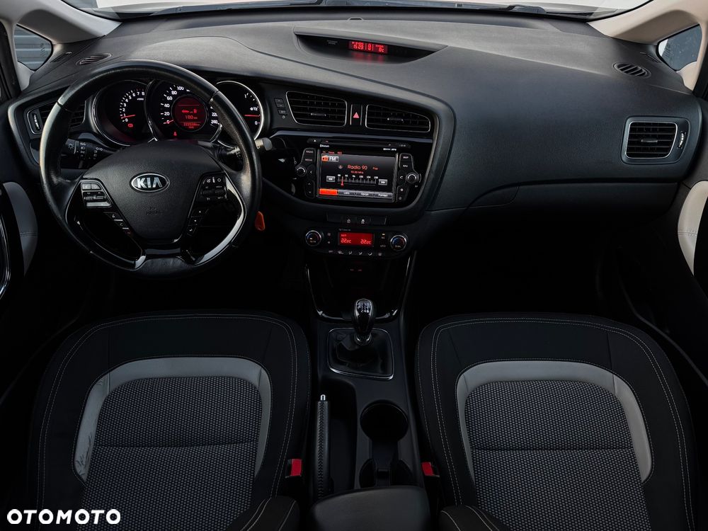 Kia Ceed 1.6 GDI Business Line - 8
