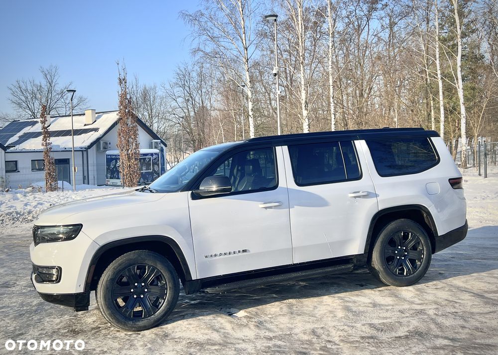 Jeep Wagoneer - 6