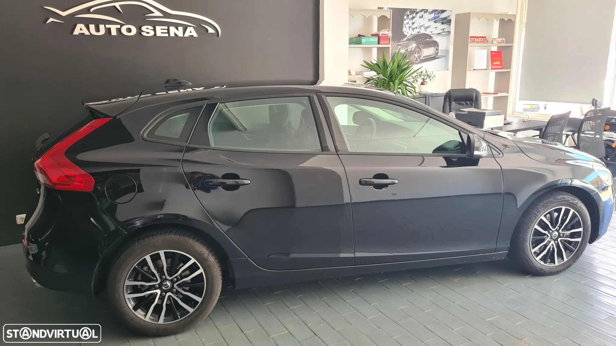 Volvo V40 2.0 D3 Momentum - 7