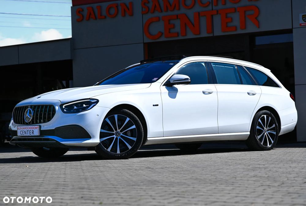 Mercedes-Benz Klasa E 300 de 9G-TRONIC - 38