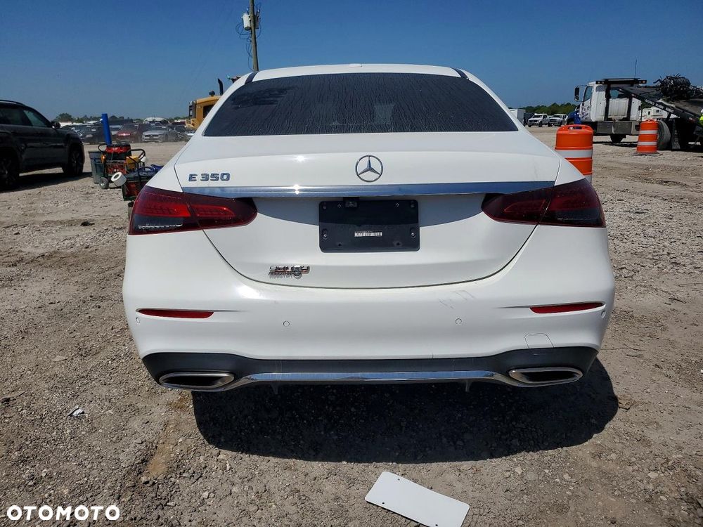 Mercedes-Benz Klasa E 300 9G-TRONIC - 6