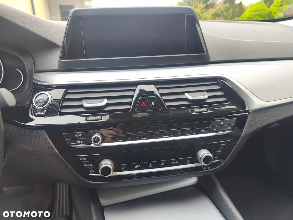 BMW Seria 5 520d Modern Line - 26