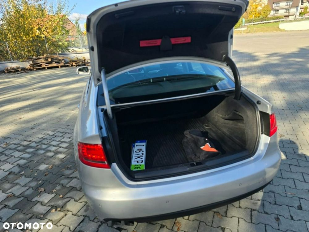 Audi A4 Limousine - 38