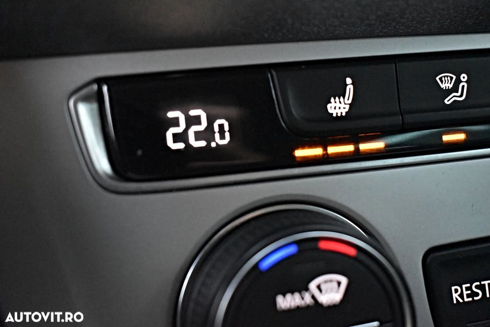 Volkswagen Passat Variant 2.0 TDI DSG (BlueMotion Technology) Comfortline - 15