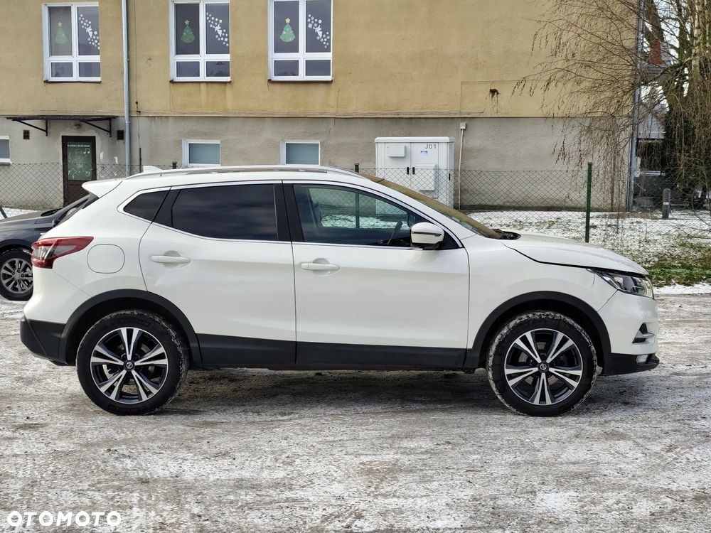 Nissan Qashqai 1.5 dCi TEKNA - 5