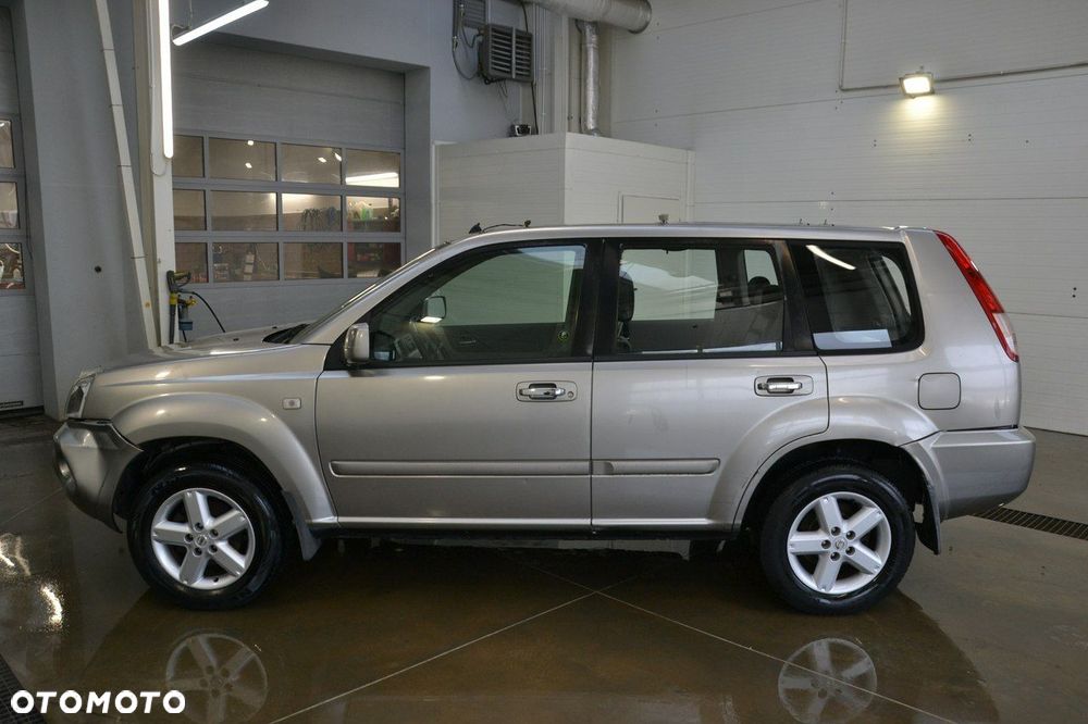 Nissan X-Trail - 4