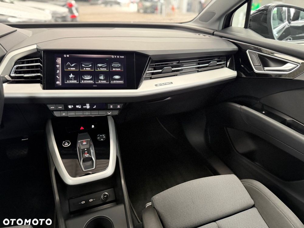 Audi Q4 e-tron - 21