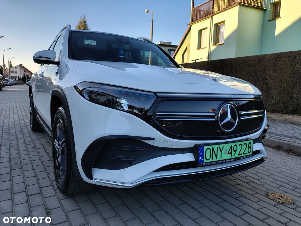 Mercedes-Benz EQB 300 4Matic AMG Line - 16