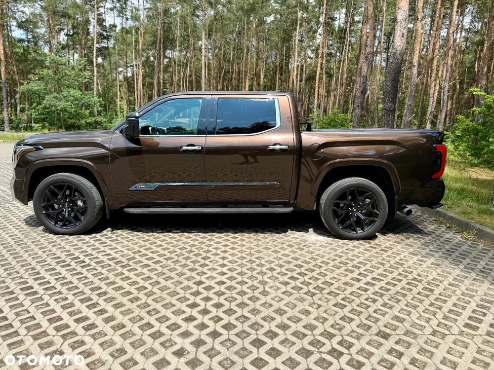 Toyota Tundra - 22