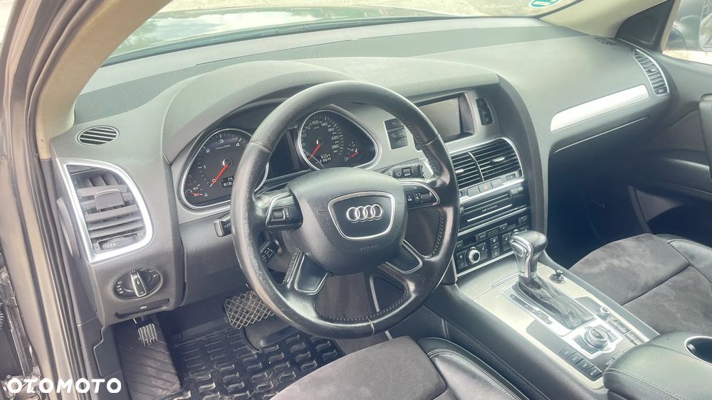 Audi Q7 - 12