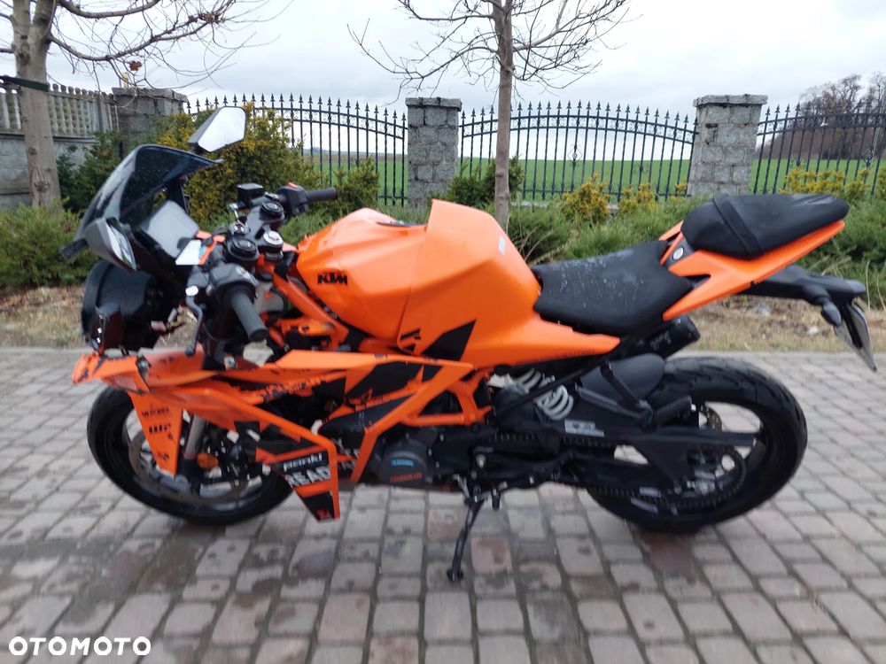 KTM RC 125 - 3