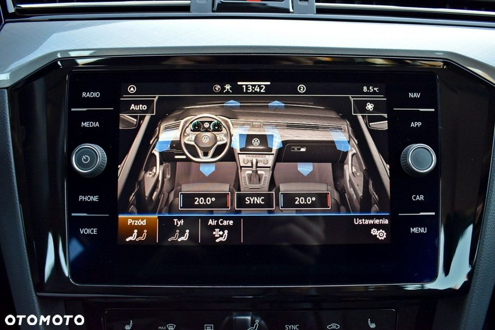 Volkswagen Passat - 23