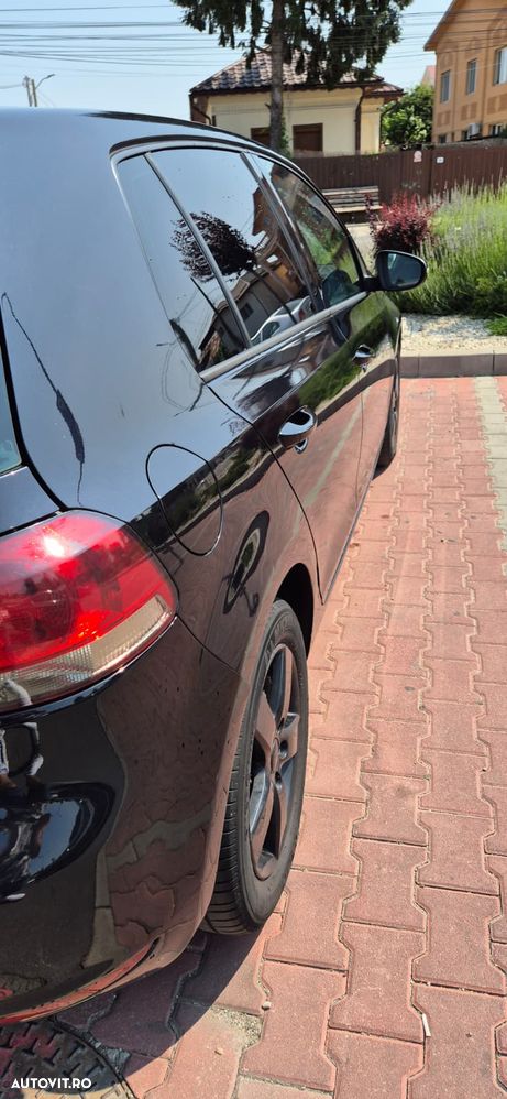 Volkswagen Golf 1.6 TDI DPF Comfortline - 15