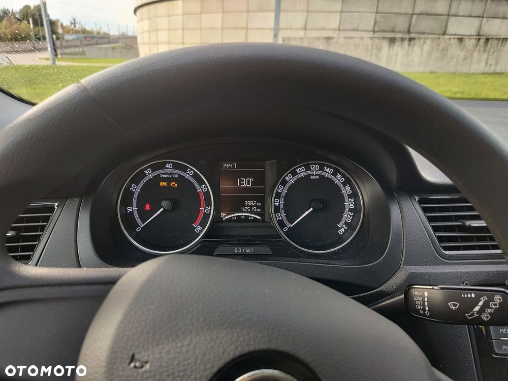 Skoda RAPID - 8