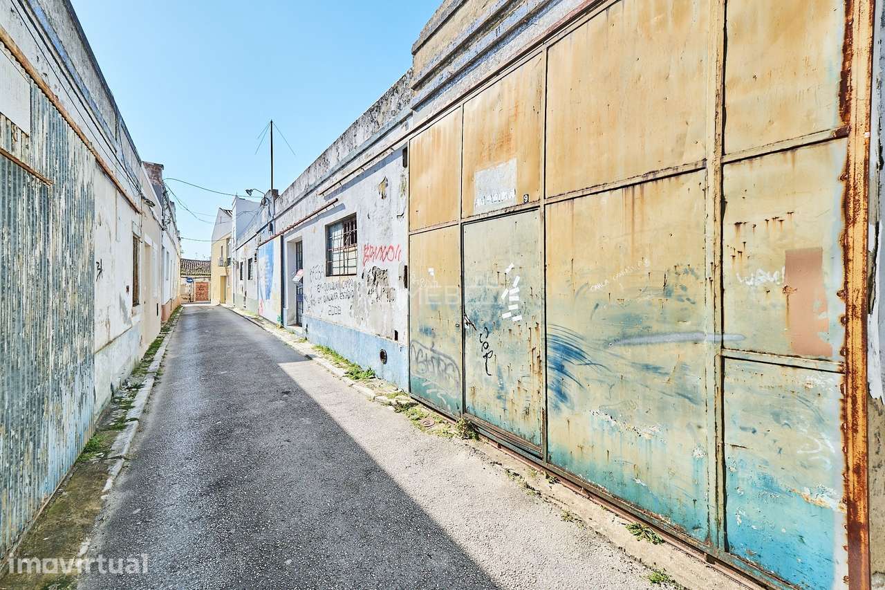 Prédio misto no Centro do Montijo - Grande imagem: 4/44
