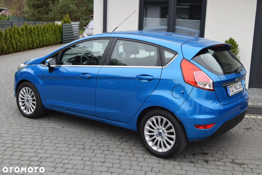 Ford Fiesta 1.5 TDCi Celebration - 14