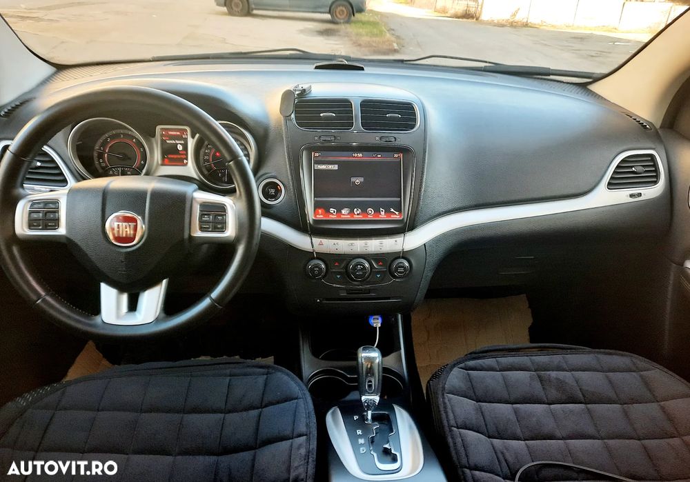 Fiat Freemont 2.0 Mjet AT AWD Lounge - 6