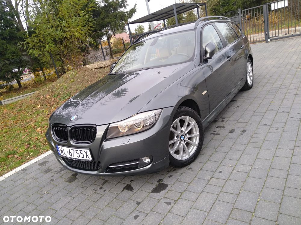BMW Seria 3 318d DPF Touring - 2