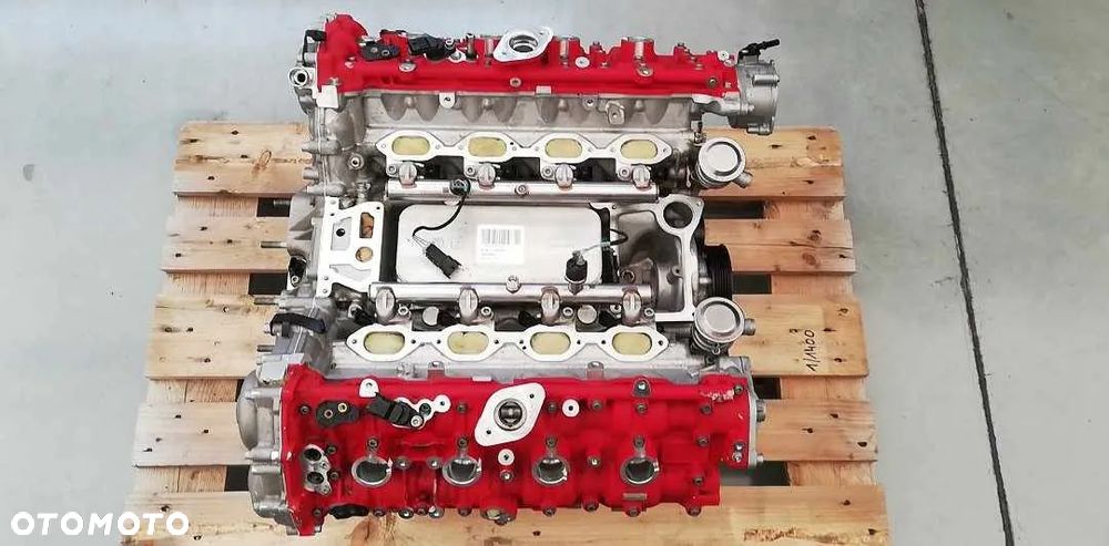 silnik Ferrari P488 Pista Shortblock 299065 47967 zł netto - 6