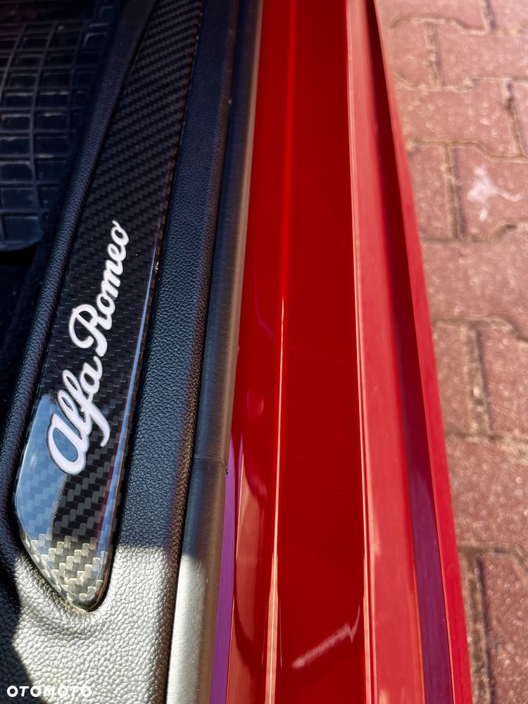 Alfa Romeo Giulia 2.0 Turbo Veloce TI Q4 - 16