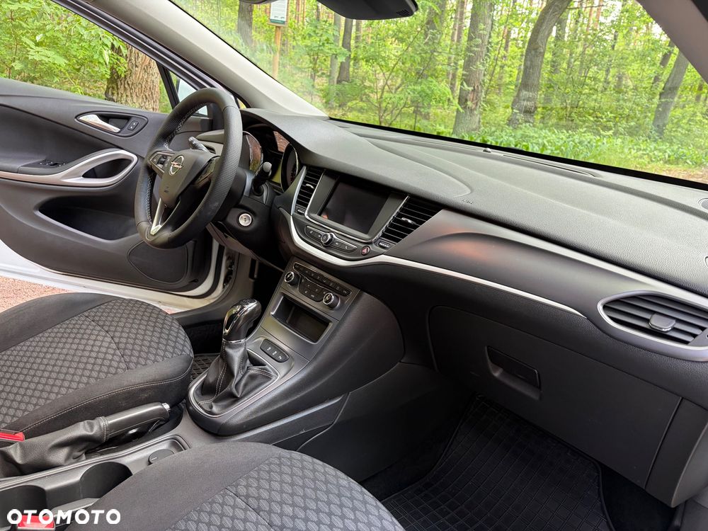 Opel Astra 1.2 T Edition S&S - 23