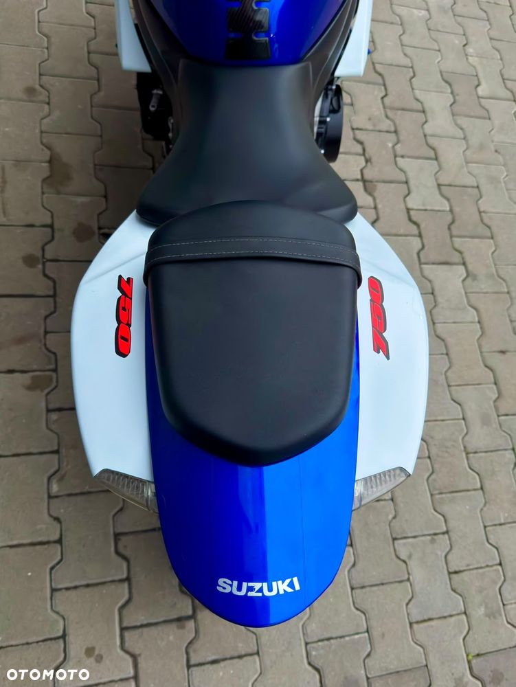 Suzuki GSX-R - 18