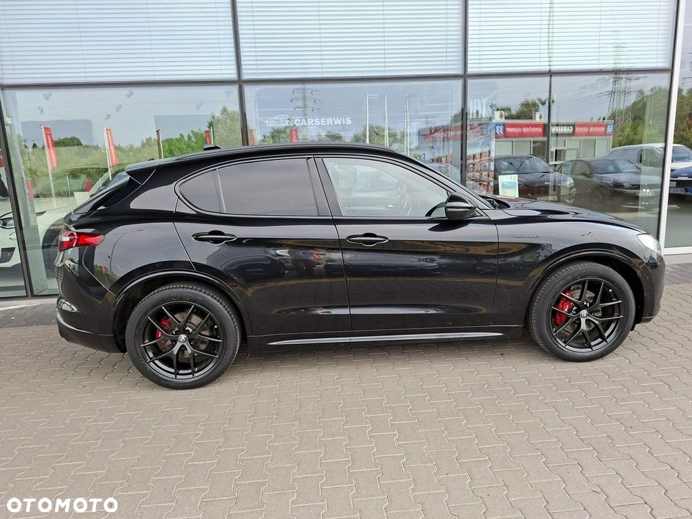 Alfa Romeo Stelvio - 7
