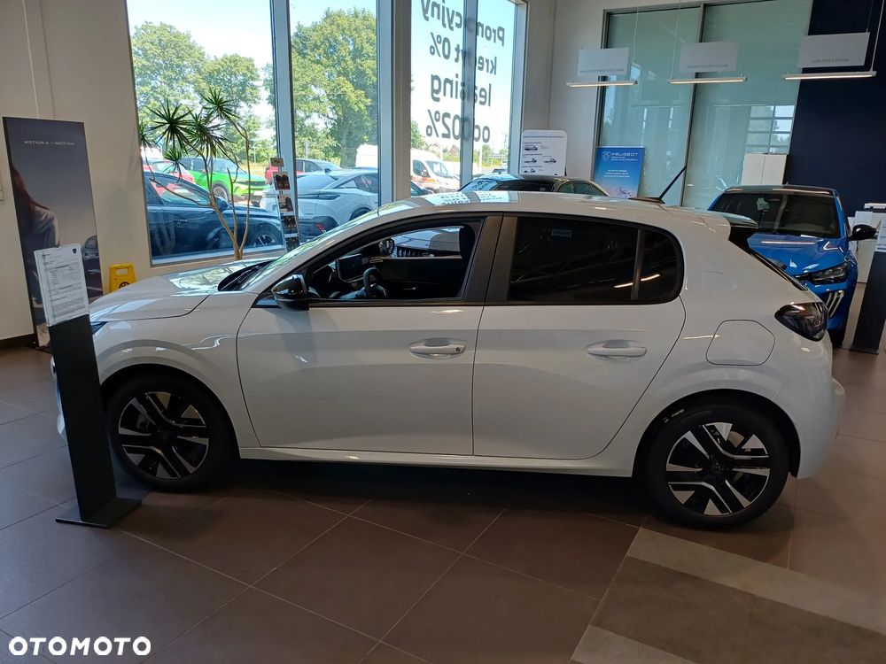 Peugeot 208 - 5