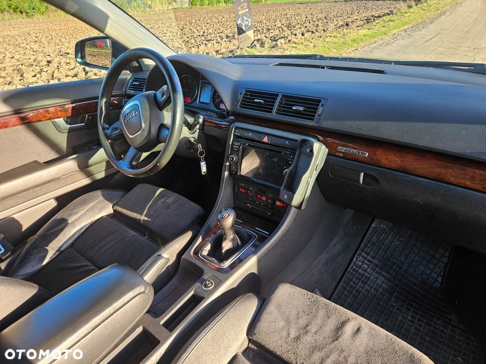 Audi A4 Avant 3.0 TDI Quattro - 9