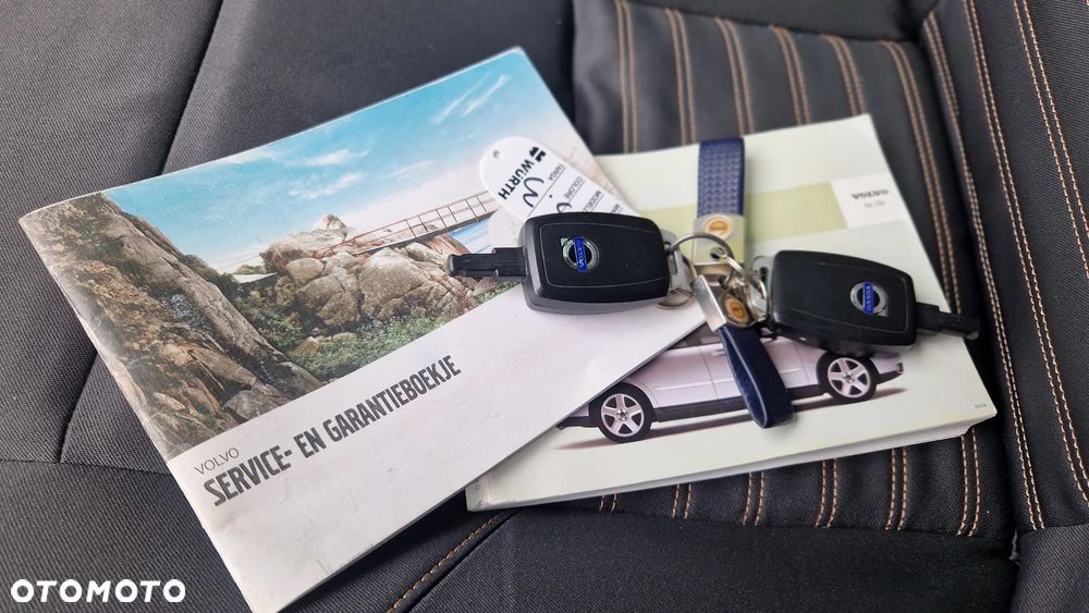 Volvo V50 D3 Momentum - 19