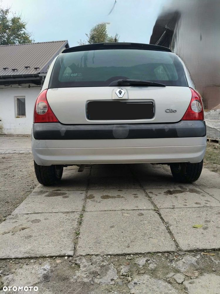 Renault Clio - 2